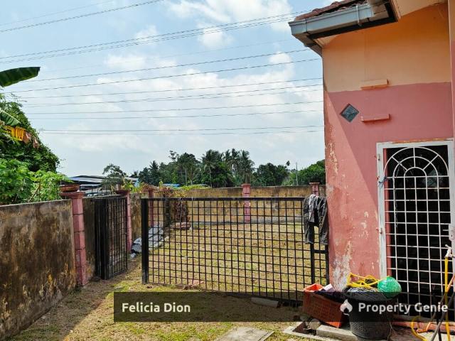 Residential House for sale in Malaka