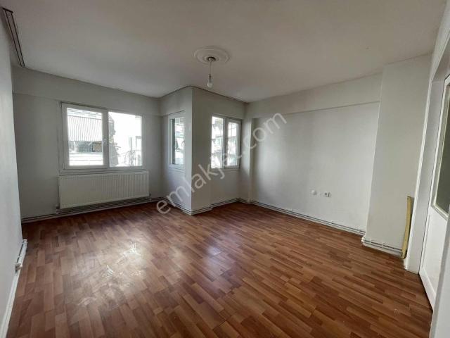 Yeşilyurt, Karabağlar içerisinde kiralık mülk