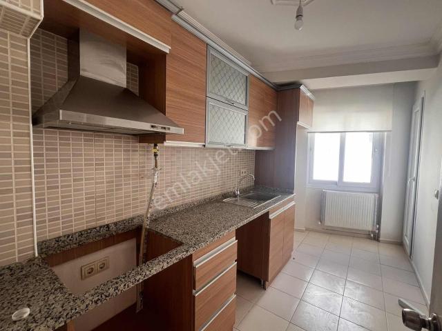 Maliyeciler Mahallesi, Karabağlar içerisinde kiralık mülk