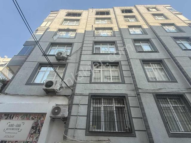 Karabağlar, İzmir içerisinde satılık mülk