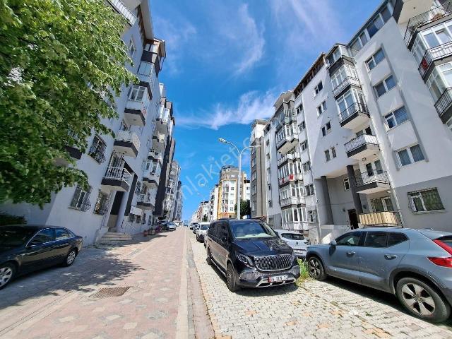 Başakşehir içerisinde satılık Daire