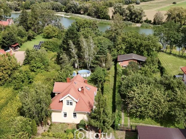Dom na sprzedaż w Łomianki, Mazowieckie