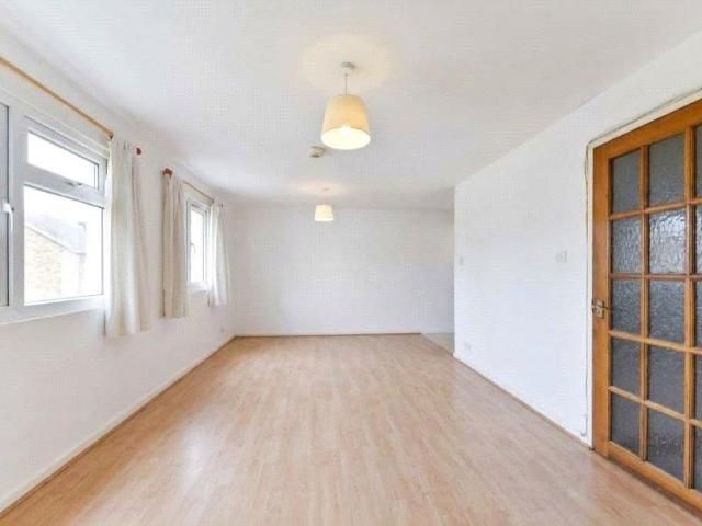 House for rent in London Borough of Merton, Greater London