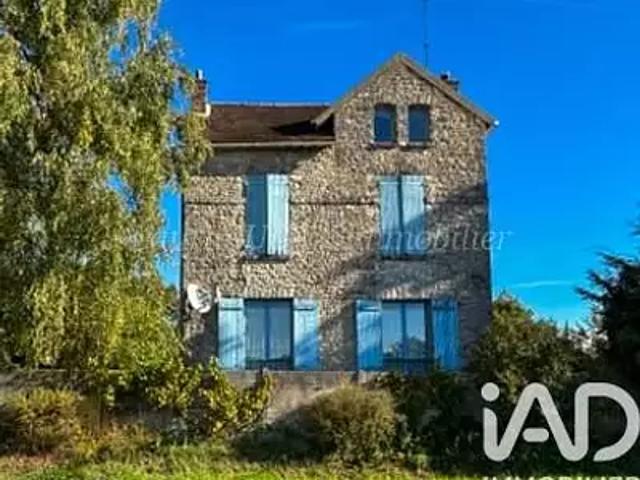 Maison vente à Fontainebleau, Poligny