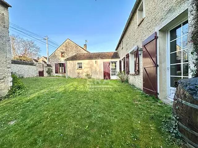 Maison vente à Fontainebleau, Poligny