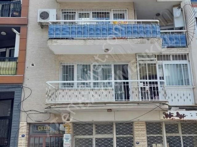 Karabağlar, İzmir içerisinde satılık mülk