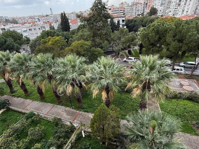Karabağlar, İzmir içerisinde kiralık mülk