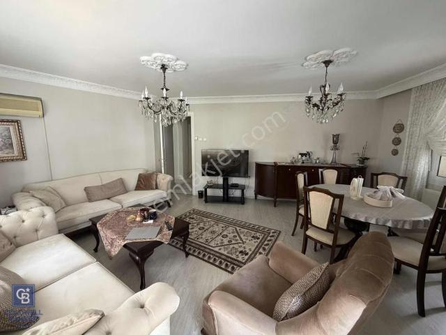 Karabağlar, İzmir içerisinde kiralık mülk