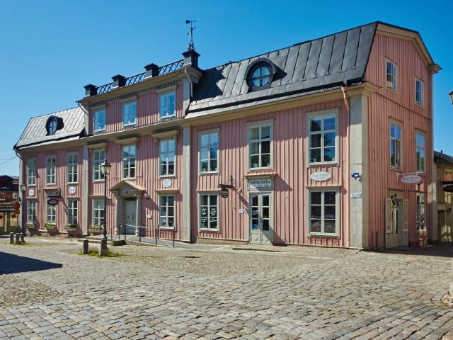 Lägenhet hyra i Kyrkbacken, Västerås