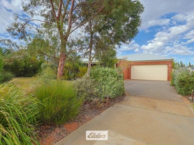 House for sale in Gol Gol