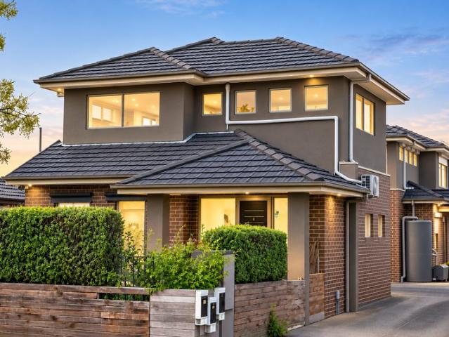 Townhouse for sale in Camerons Creek, Victoria