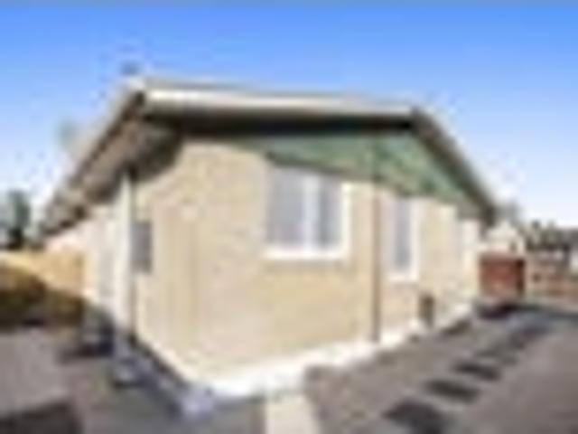 Apartment for sale in Chaslands, Canterbury