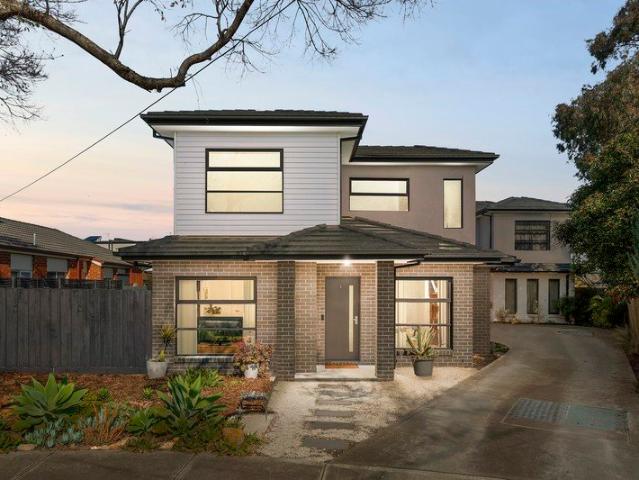 Townhouse for sale in Camerons Creek, Victoria