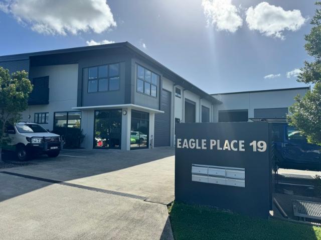 Warehouse for rent in Kings Creek, Queensland