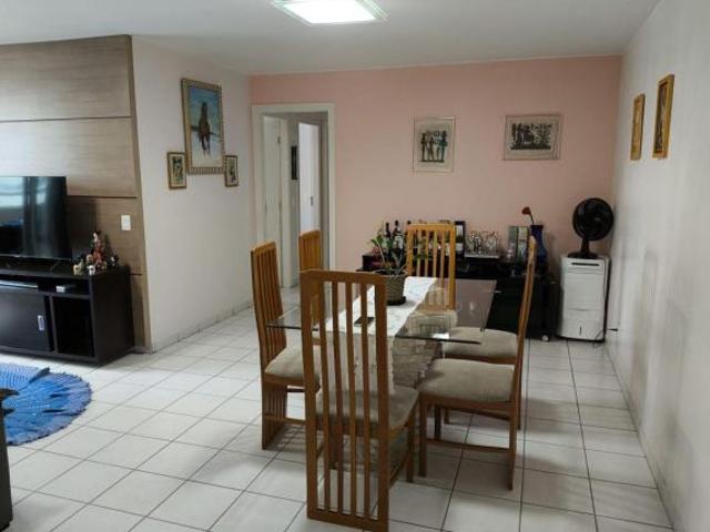 Apartamento venda em Região Geográfica Imediata do Distrito Federal, Região Integrada de Desenvolvimento do Distrito Federal e Entorno