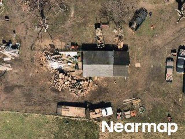 House for sale in Lenzburg, Illinois