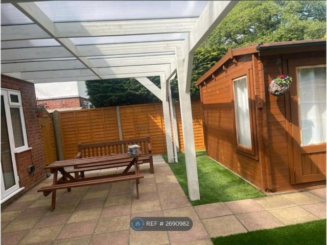 Room for rent in Hart, Hampshire