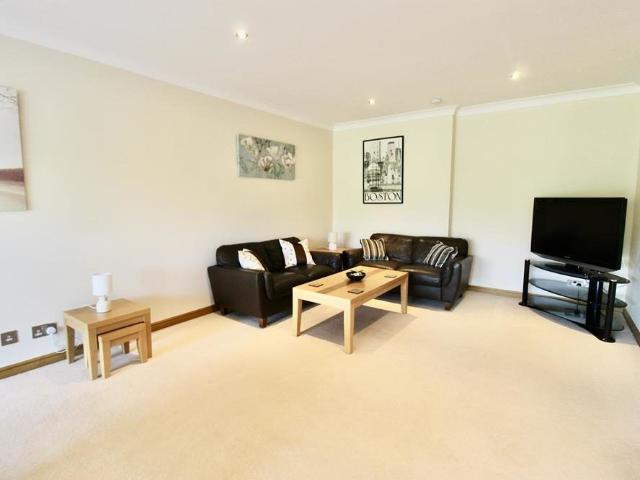 Apartment for rent in Ferryhill, Ballindoch