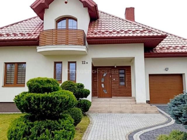 Dom na sprzedaż w Daleszyce, Świętokrzyskie