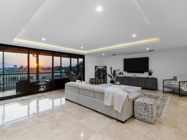 Condo for sale in Wellington