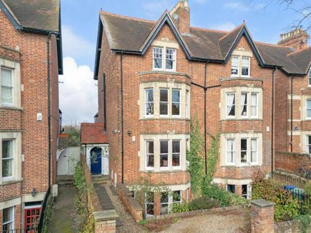 House for sale in The Slade, Oxfordshire