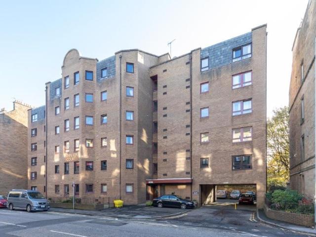 Apartment for rent in Merchiston, Scotland