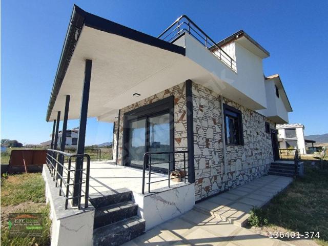 Dikili, İzmir içerisinde satılık Villa