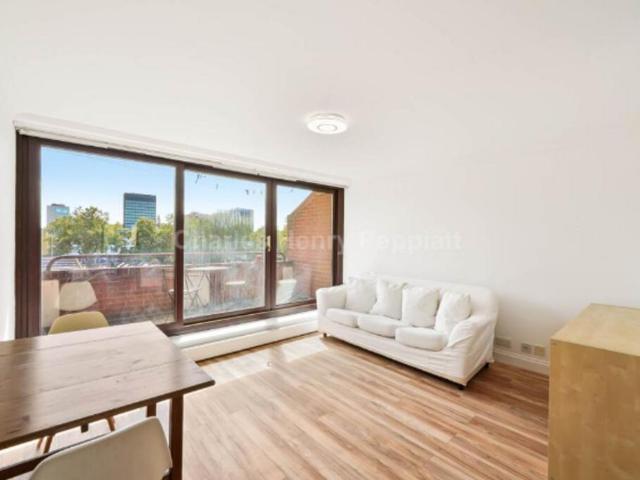 House for rent in Somers Town, Greater London