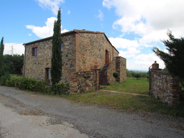 Casa in vendita a Larderello, Toscana