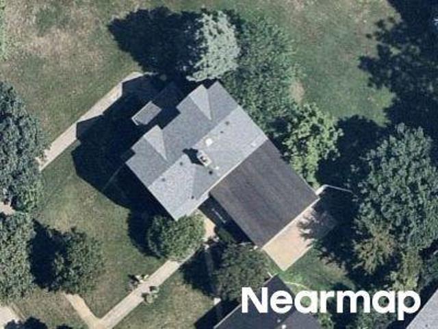 House for sale in Mchenry, Illinois