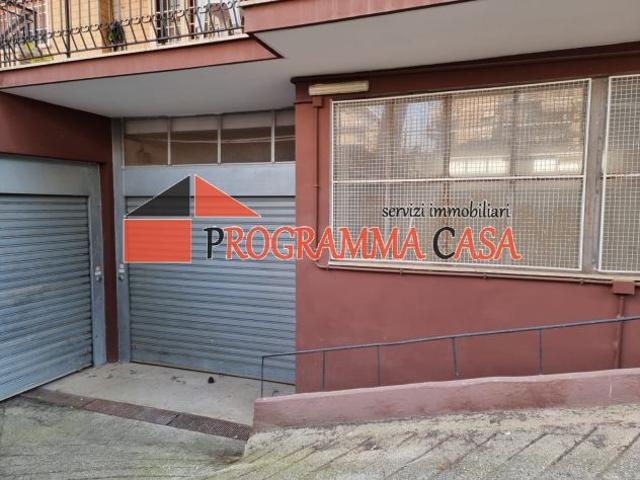 Capannone in vendita a Primavera, Roma Capitale