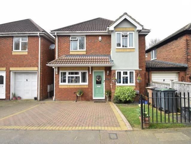 House for rent in Spring Park, Luton