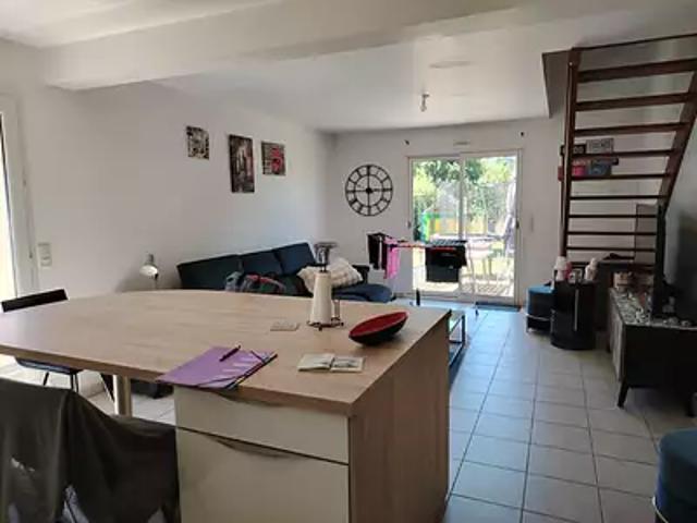 Maison vente à La Tournée, Pommeret
