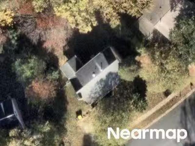 House for sale in Fairfax