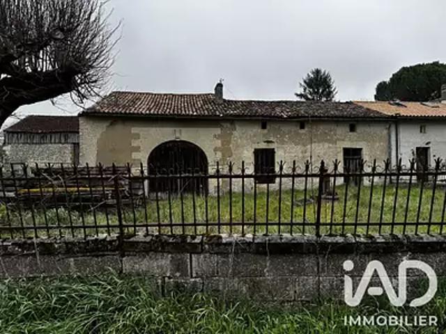 Maison vente à Bourg, Pommiers-Moulons