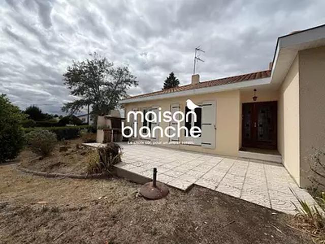 Maison location à Sainte-Marie, Pompaire