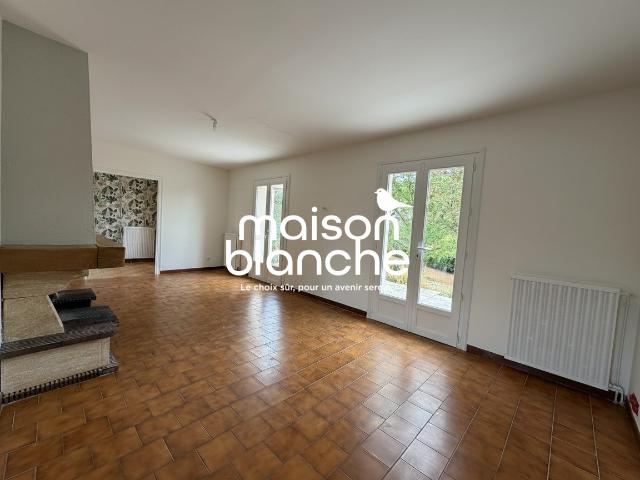 Maison location à Parthenay, Pompaire