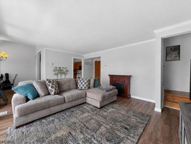 Condo for sale in Cedar Grove, New Jersey