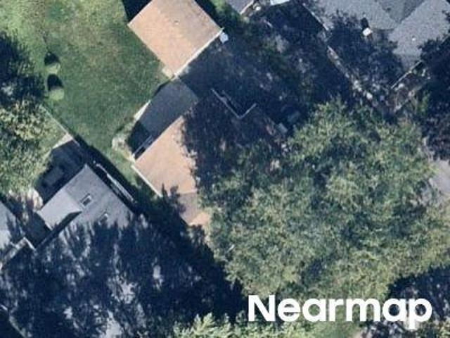 House for sale in Mchenry, Illinois