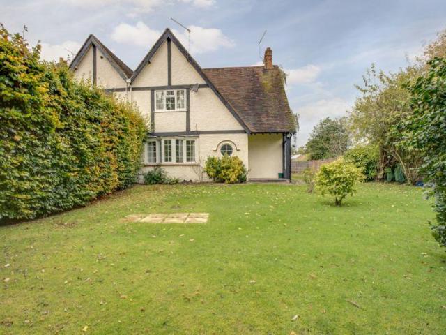 House for rent in Beeches Community Board, Buckinghamshire