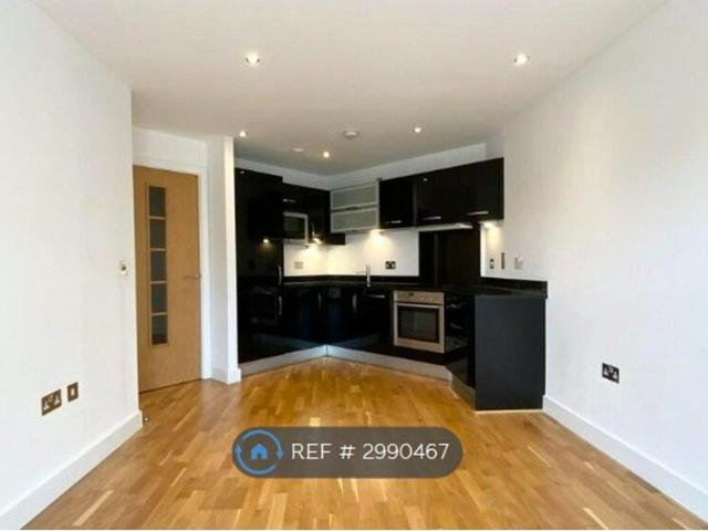 Apartment for rent in Foss Islands, High Field