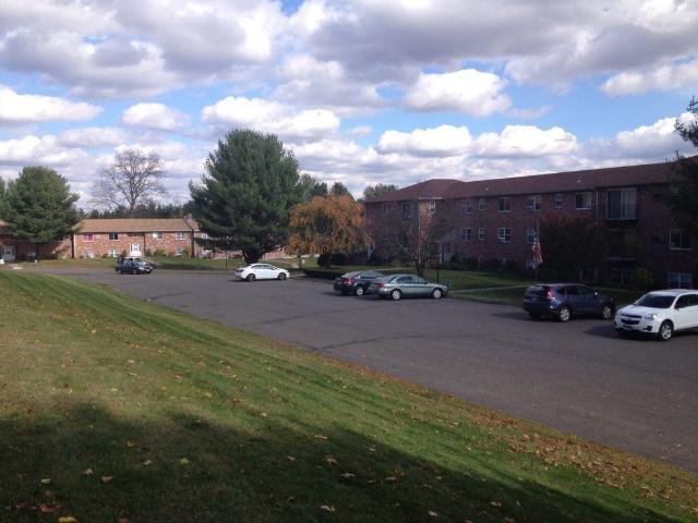 Apartment for rent in Cheshire, Connecticut