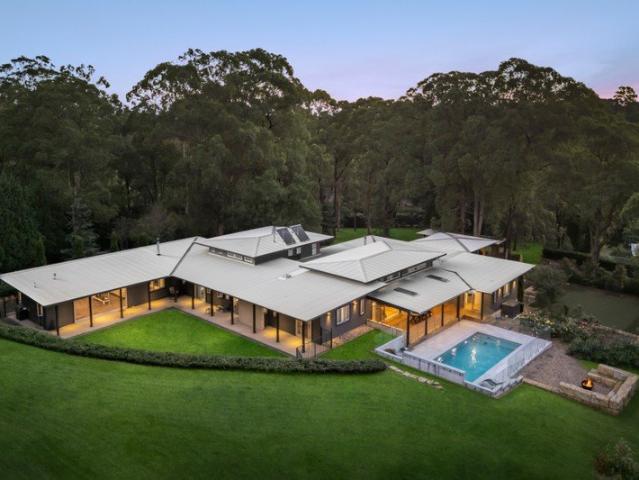 Cottage for sale in Sydney, New South Wales