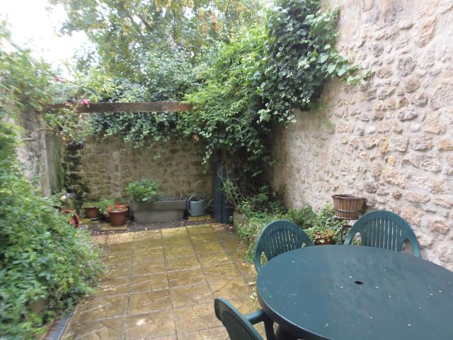 Maison vente à France métropolitaine, Pons