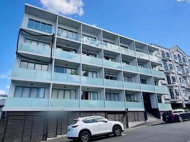 Apartment for rent in Herne Bay