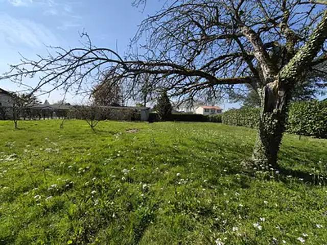Terrain vente à Bourg-en-Bresse, Pont-de-vaux