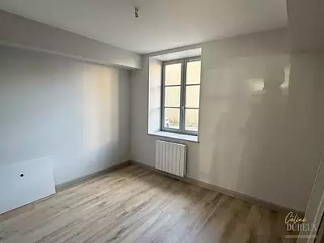 Appartement location à Petit-Faubourg, Pont-de-Veyle