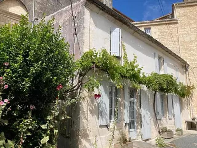 Immeuble vente à Pont-l'abbé-d'arnoult, Les Prévautés