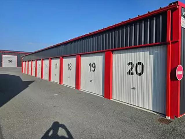 Garage location à France métropolitaine, Pont-l'abbé-d'arnoult