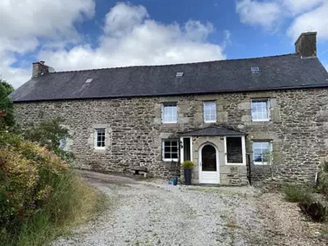 Maison vente à Guingamp, Bretagne